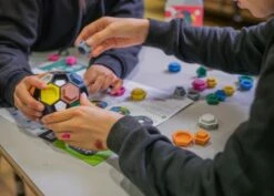 Geschicklichkeitsspiel Boulderball -TONIES Verkäufe boulderballaufbauen 600x600